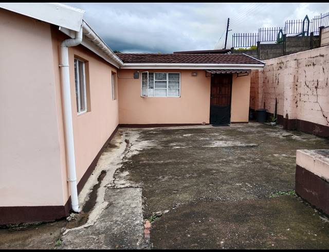 2 BEDROOM HOUSE FOR SALE IN NORTHDALE